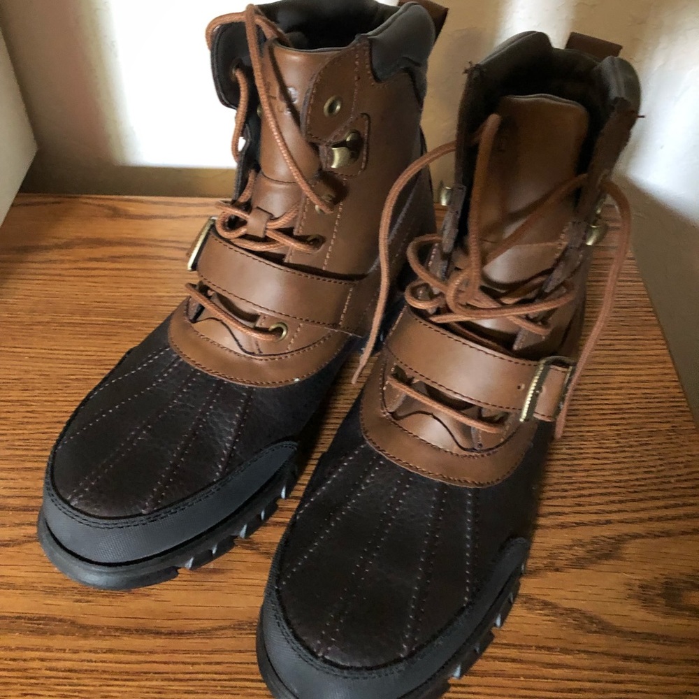 Excellent snow boots